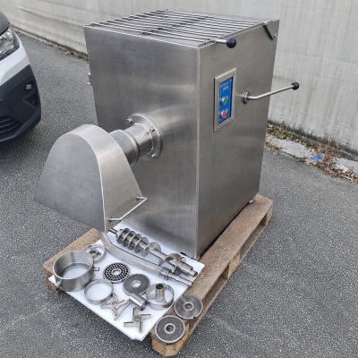 Stroj za mletje LASKA W130-1 / rabljen