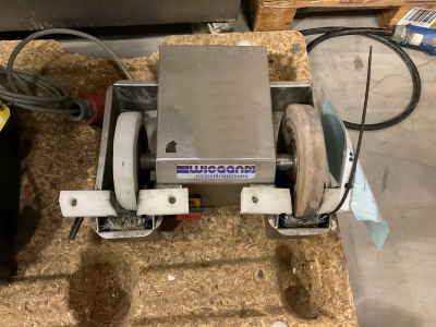 Stroj za brušenje / rabljen